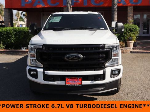 Used 2022 Ford F250 XLT w/ Black Appearance Package image 3