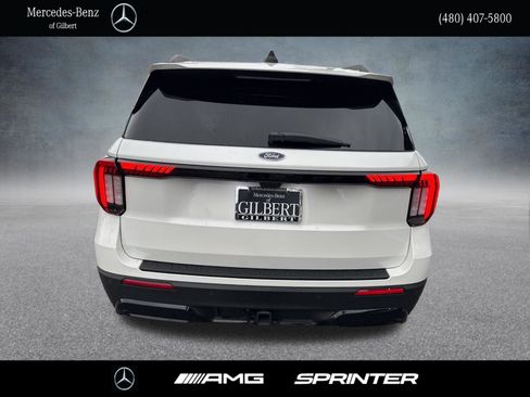 Used 2025 Ford Explorer ST-Line image 5
