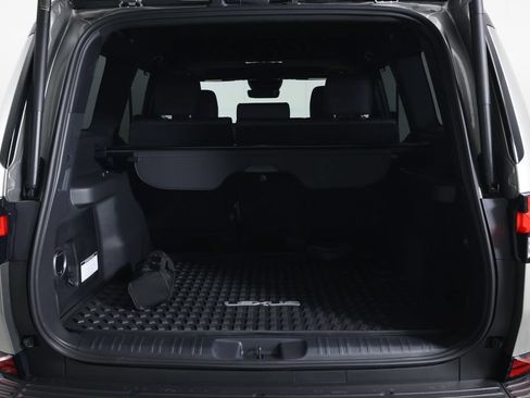 Used 2026 Lexus GX 550 AWD/4WD image 12