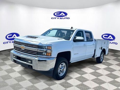 Used 2018 Chevrolet Silverado 2500 LT AWD/4WD image 9