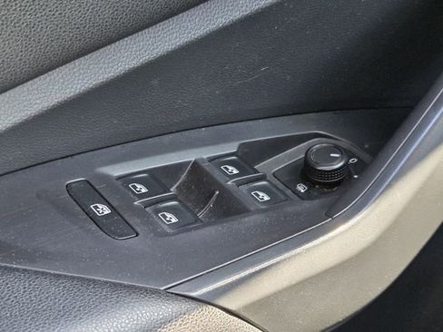 Used 2019 Volkswagen Jetta SEL FWD image 29