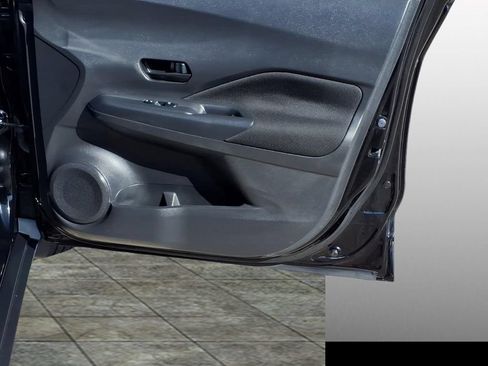 Used 2022 Nissan Kicks S FWD image 15