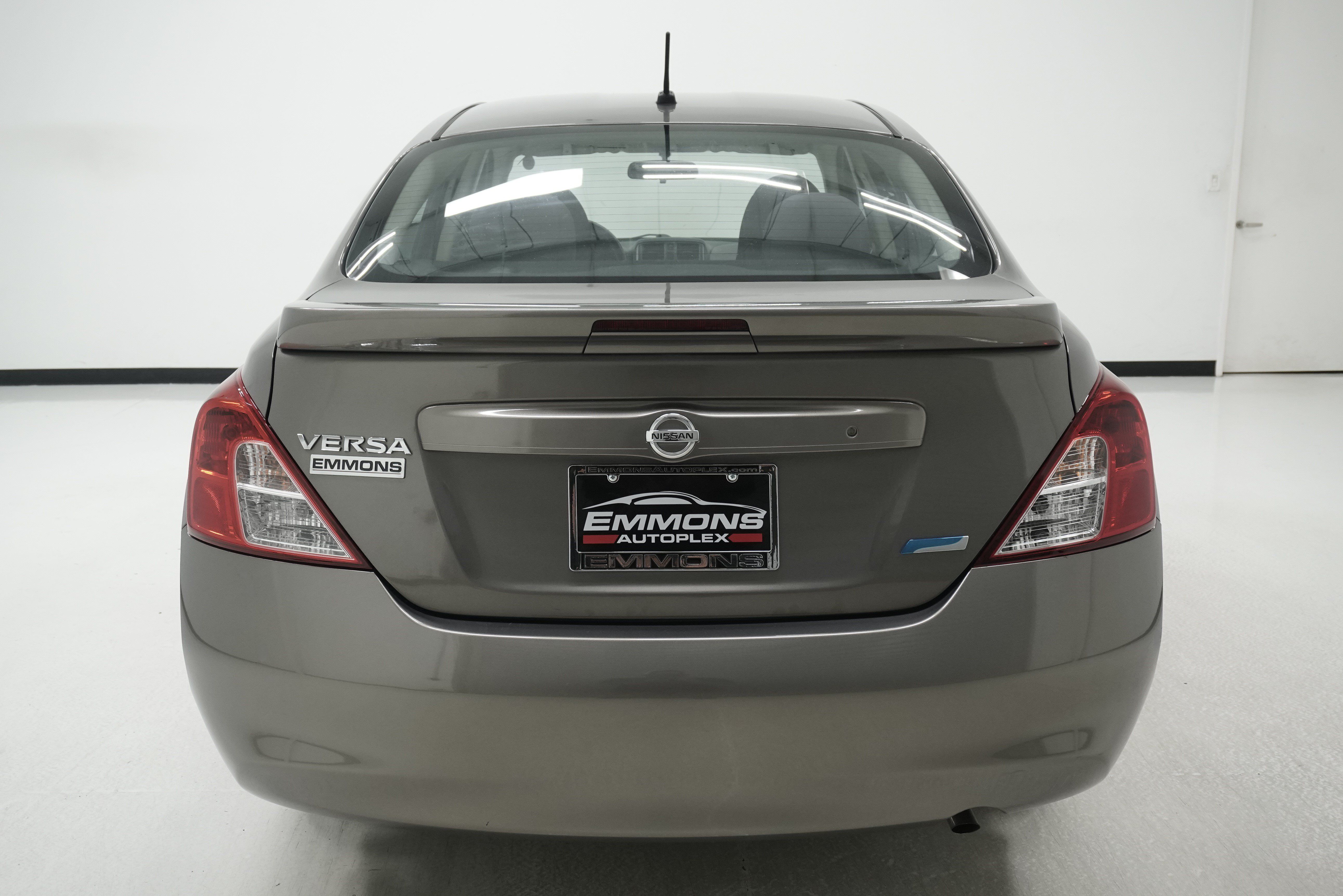Used 2014 Nissan Versa S Plus FWD image 5