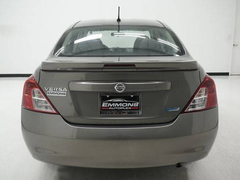 Used 2014 Nissan Versa S Plus FWD image 5