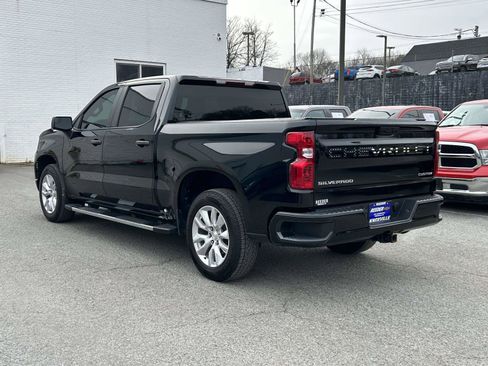 Used 2022 Chevrolet Silverado 1500 Custom image 5