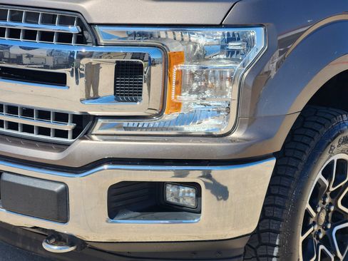Used 2019 Ford F150 XLT w/ Equipment Group 302A Luxury AWD/4WD image 9