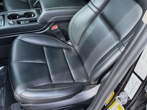 Used 2024 Lincoln Corsair AWD image 21