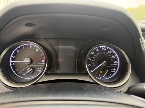 Used 2022 Toyota Camry SE FWD image 14