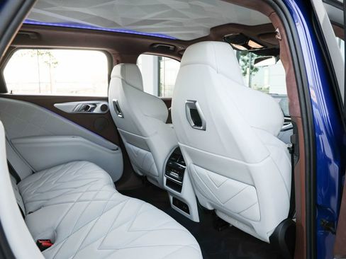 Used 2023 BMW XM AWD/4WD image 27