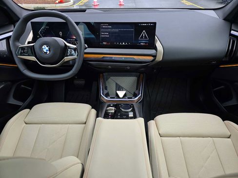 Used 2025 BMW X3 xDrive30i w/ Premium Package AWD/4WD image 19