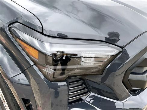 Used 2025 Toyota Tacoma SR5 RWD image 26