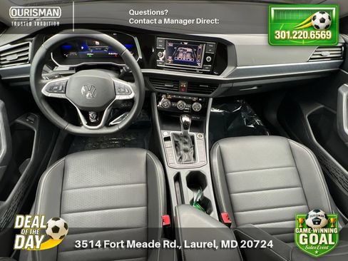 Used 2024 Volkswagen Jetta SE FWD image 16