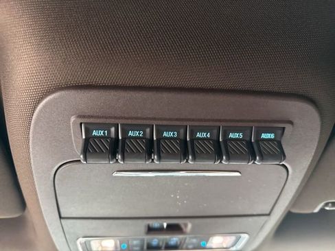 Used 2025 Ford F250 King Ranch w/ FX4 Off-Road Package image 39