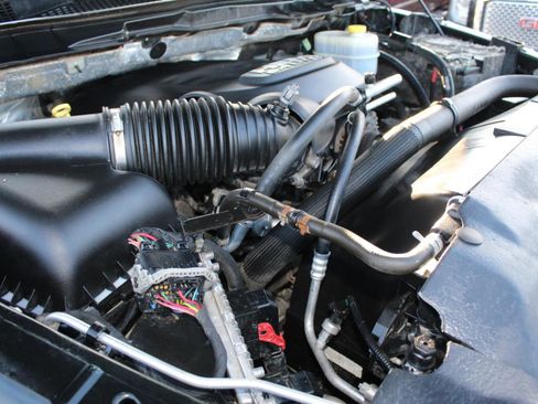 Used 2017 RAM 2500 Tradesman w/ Chrome Appearance Group image 27