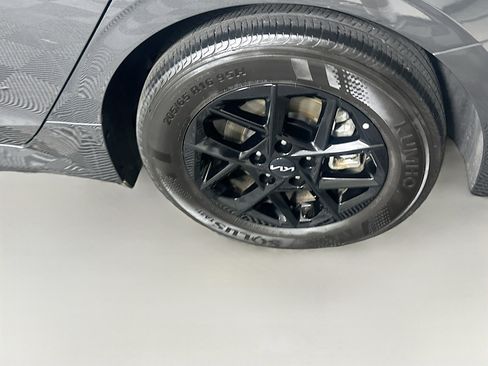 Used 2025 Kia K5 LXS image 11