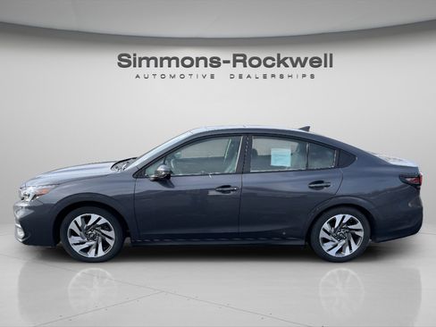 Used 2023 Subaru Legacy Limited image 4