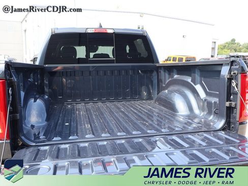 Used 2025 RAM 1500 Big Horn AWD/4WD image 15