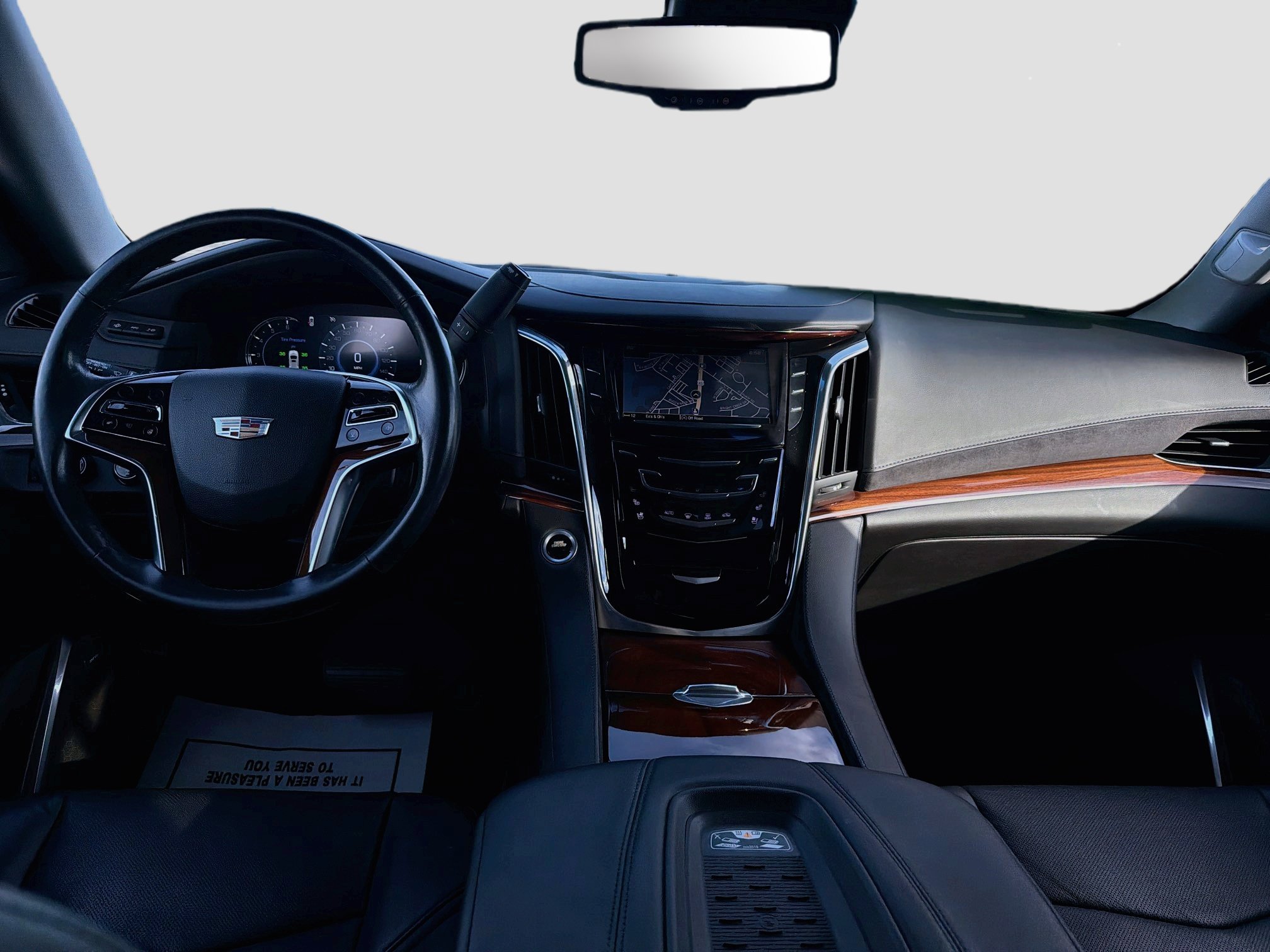 Used 2016 Cadillac Escalade Luxury AWD/4WD image 23