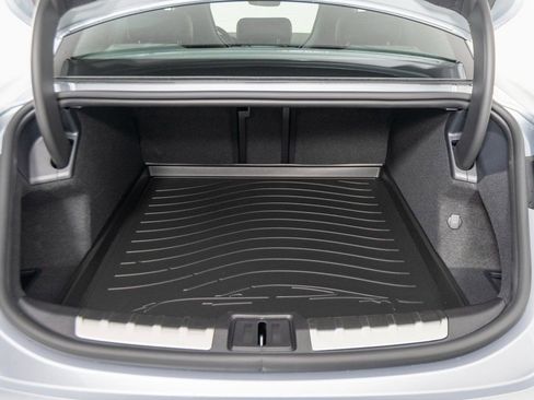 New 2026 Porsche Taycan image 39