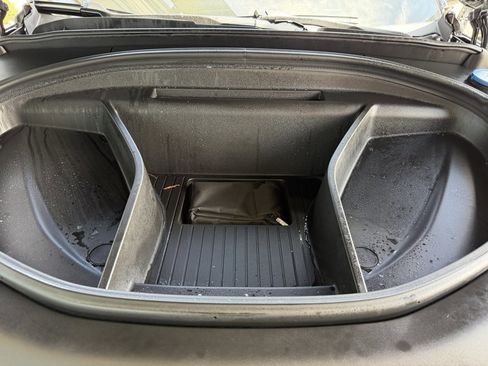 Used 2025 Volvo EX90 Plus AWD/4WD image 42