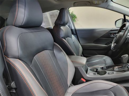 Certified 2024 Subaru Crosstrek 2.5i Limited w/ Crosstrek Mirror Package image 17