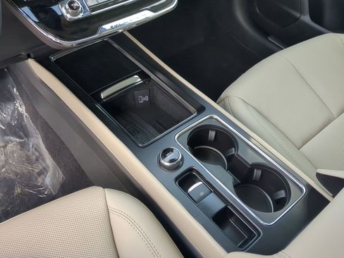 New 2026 Lincoln Corsair Premiere image 20