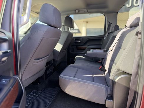 Used 2017 GMC Sierra 1500 SLE w/ SLE Value Package image 8