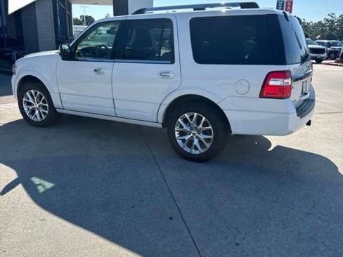 Used 2015 Ford Expedition Limited w/ Equipment Group 301A RWD image 4