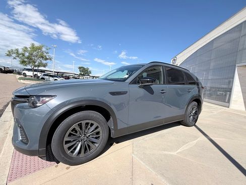 Used 2025 MAZDA CX-70 3.3 Turbo w/ Preferred Package AWD/4WD image 2
