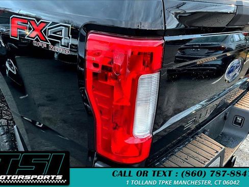 Used 2017 Ford F250 XLT w/ XLT Premium Package image 30