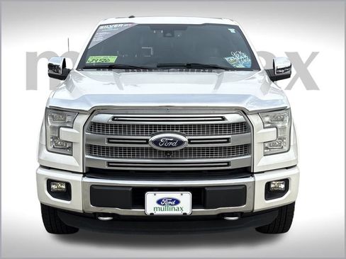 Used 2015 Ford F150 Platinum w/ Equipment Group 701A Luxury image 15