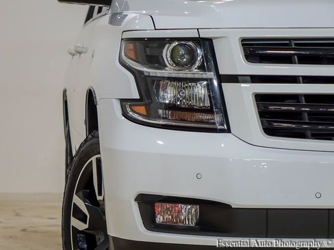 Used 2019 Chevrolet Tahoe LT w/ RST Edition AWD/4WD image 6