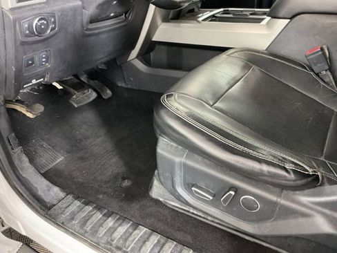 Used 2018 Ford F250 Lariat w/ Lariat Ultimate Package image 16