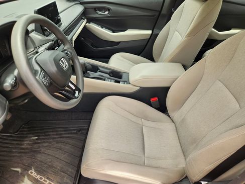 Used 2024 Honda Accord EX image 9
