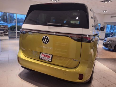 New 2025 Volkswagen ID. Buzz 1st Edition image 6