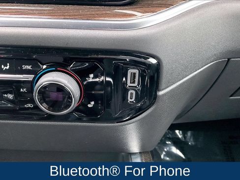 Used 2025 Chevrolet Silverado 1500 LT Trail Boss w/ Convenience Package II AWD/4WD image 19