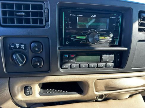Used 2005 Ford Excursion Eddie Bauer image 29