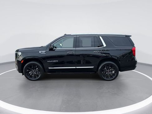 Certified 2024 GMC Yukon SLT w/ SLT Luxury Package AWD/4WD image 7