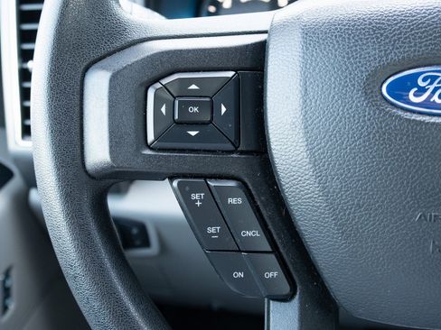 Used 2019 Ford F150 XLT image 7