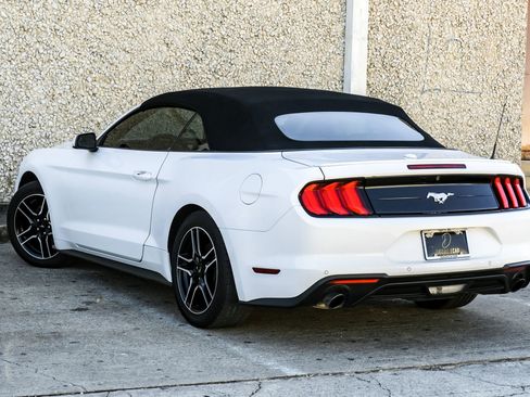 Used 2022 Ford Mustang Premium image 13