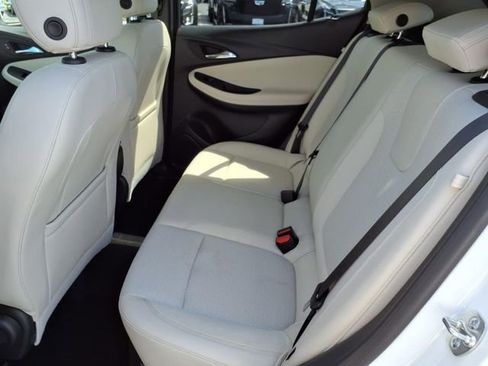 Certified 2025 Buick Encore GX Preferred w/ Advanced Technology Package image 9