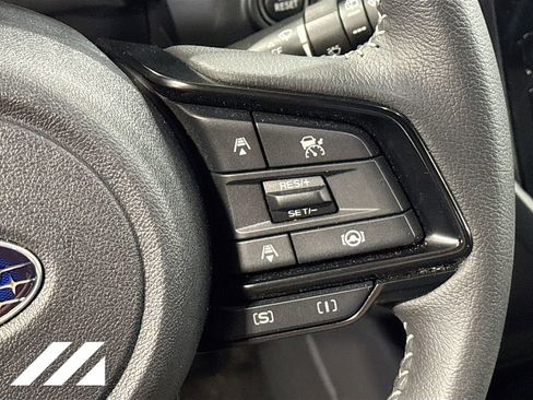 Used 2025 Subaru Forester Premium AWD/4WD image 13
