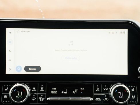 Used 2023 Toyota Highlander Limited image 21