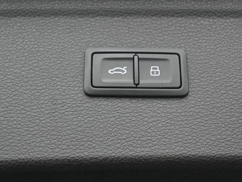 Used 2023 Audi SQ5 Premium Plus w/ Premium Plus Package image 33