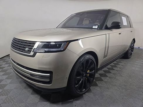 Used 2023 Land Rover Range Rover Long Wheelbase SE AWD/4WD image 2