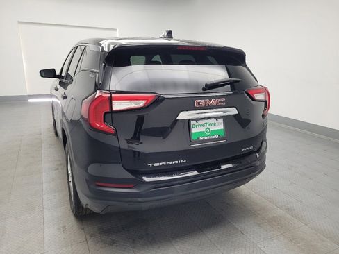 Used 2024 GMC Terrain SLE image 6