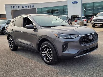 New 2025 Ford Escape SE