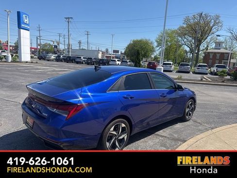 Used 2023 Hyundai Elantra Limited FWD image 5