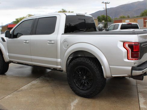 Used 2019 Ford F150 Raptor w/ Equipment Group 802A Luxury image 31