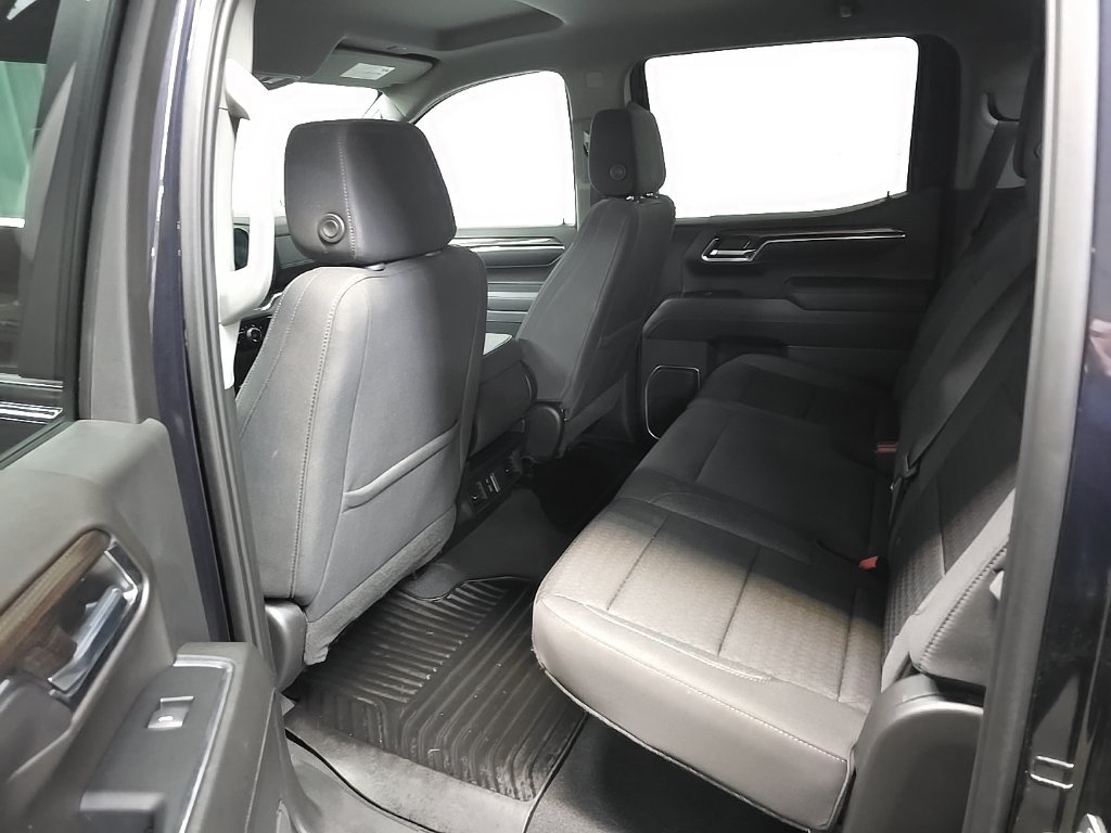 Used 2023 Chevrolet Silverado 1500 RST AWD/4WD image 30